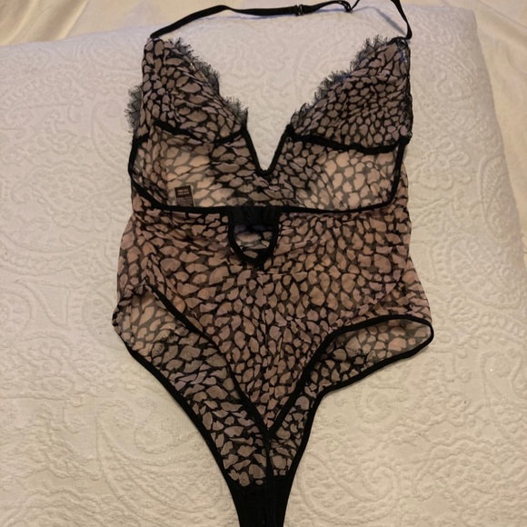 Victoria’s Secret Teddy - Picture 4 of 7